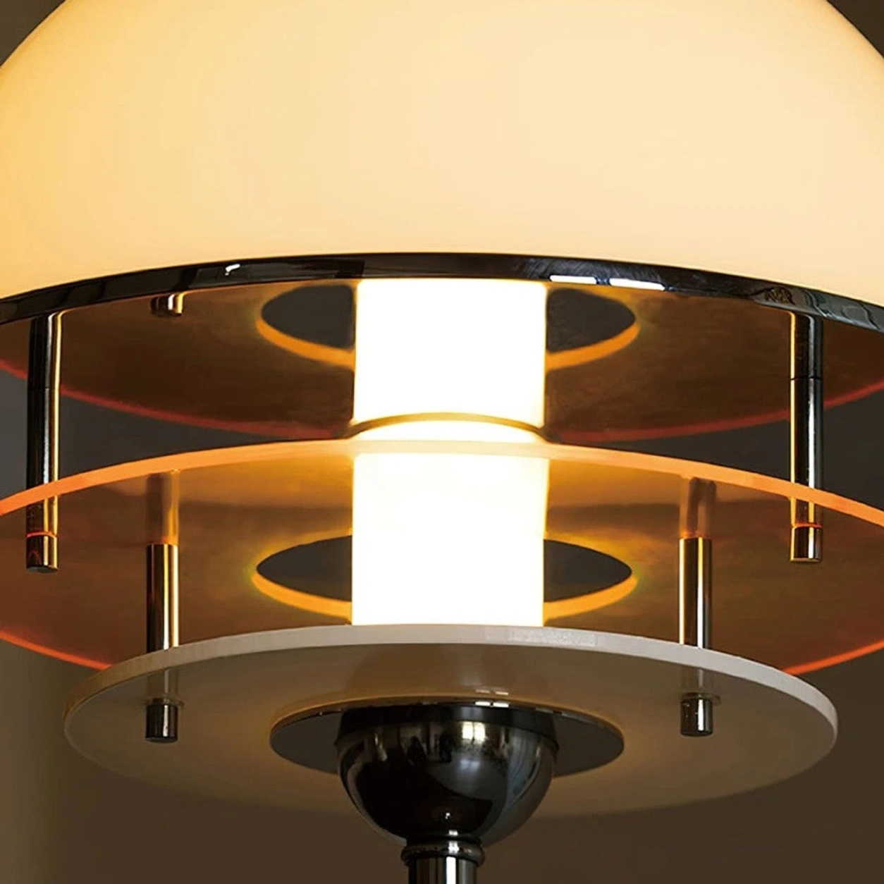 Soft central LED diffuser