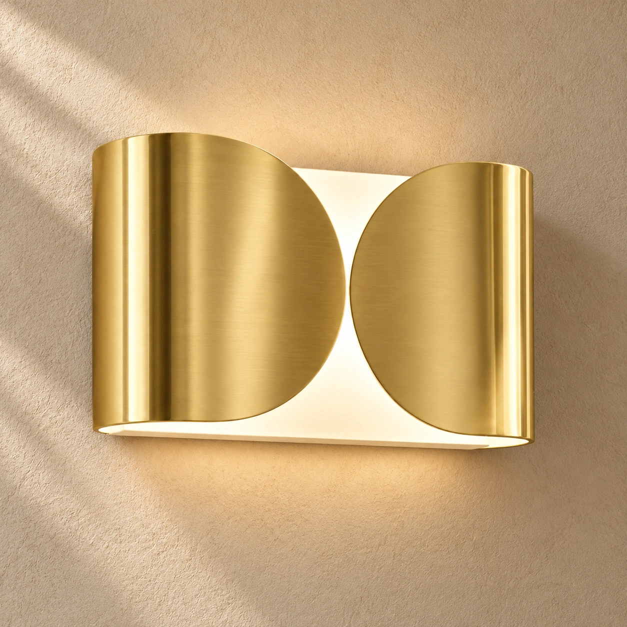 Foglio brushed gold finish